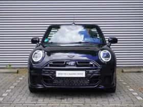 MINI Cabrio (2025) thumbnail 3