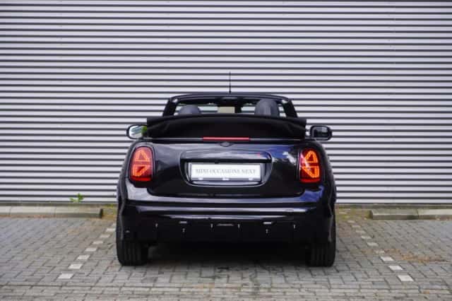 MINI Cabrio (2025) thumbnail 5