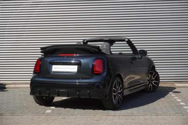 MINI Cabrio (2026) thumbnail 4