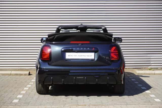 MINI Cabrio (2026) thumbnail 5