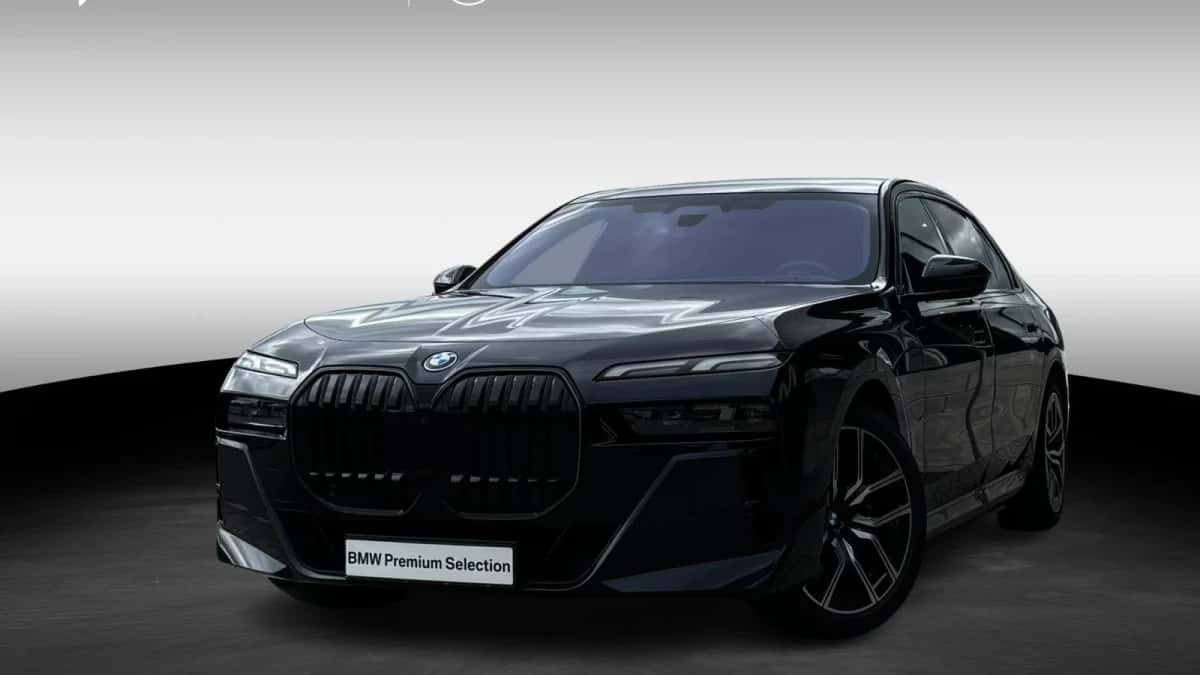 BMW i7 (2024) — foto 1