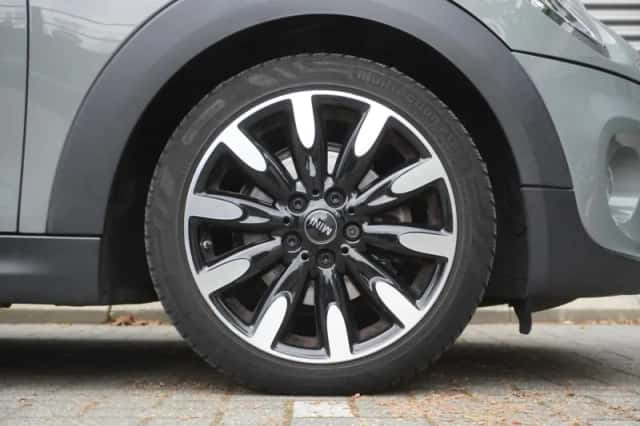 MINI Cooper (2021) thumbnail 6