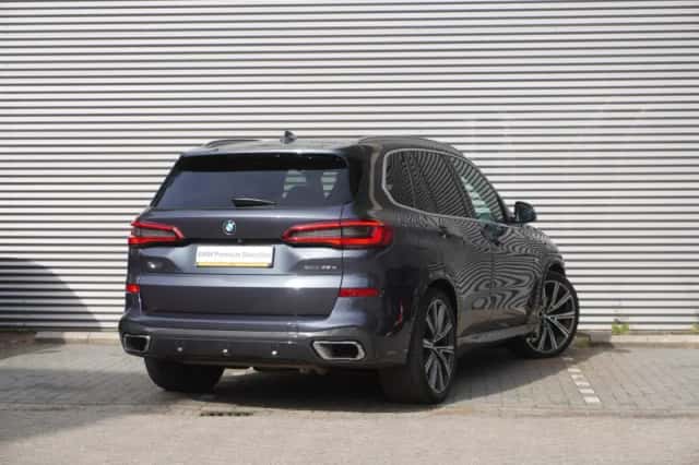 BMW X5 (2019) thumbnail 2
