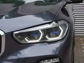 BMW X5 (2019) thumbnail 16