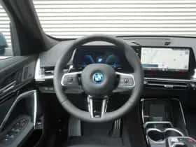 BMW iX1 (2026) thumbnail 24