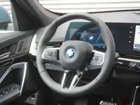BMW iX1 (2026) thumbnail 25