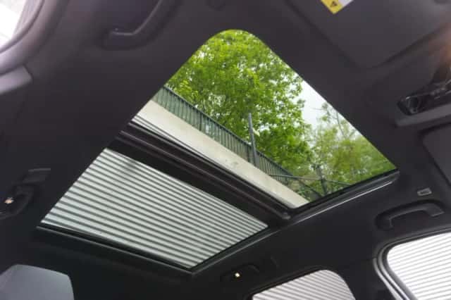 BMW iX1 (2026) thumbnail 6