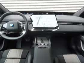 BMW iX3 (2026) thumbnail 25