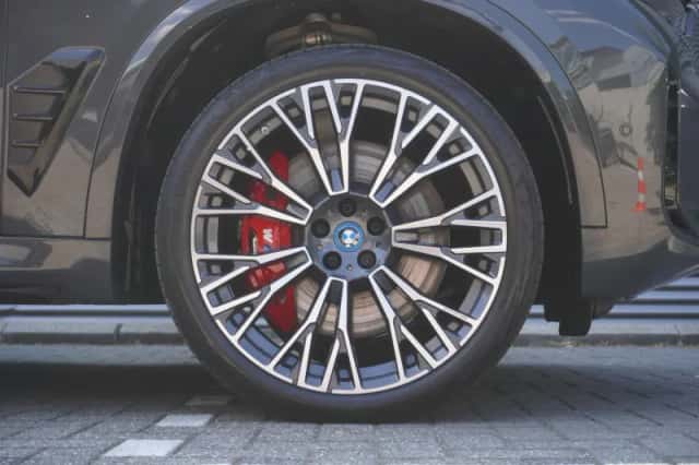 BMW X5 (2024) thumbnail 6