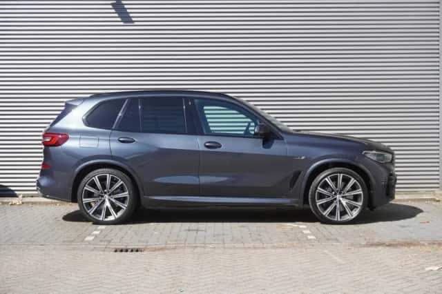 BMW X5 (2022) thumbnail 4