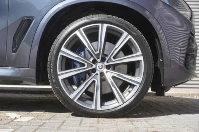 BMW X5 (2022) thumbnail 6