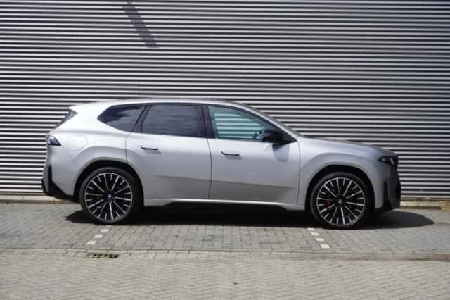 BMW iX3 (2026) thumbnail 4