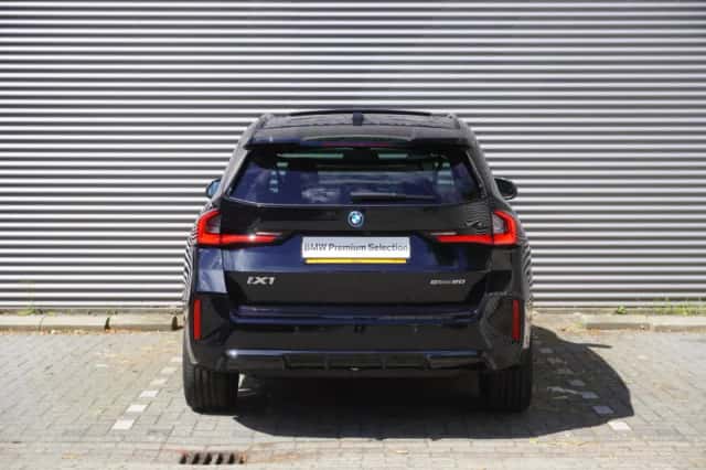 BMW iX1 (2026) thumbnail 5