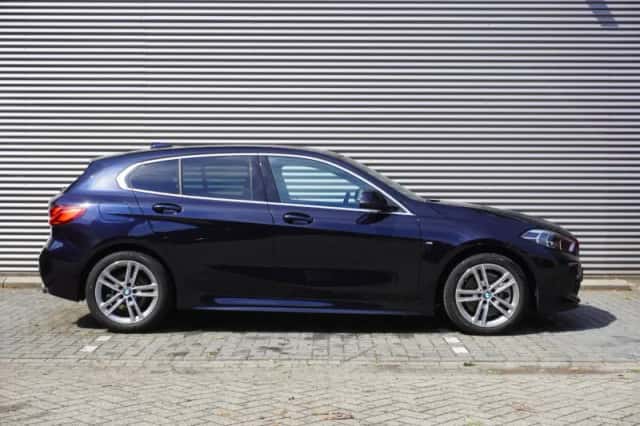 BMW 1-Serie (2022) thumbnail 2