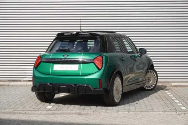 MINI 5-Deurs (2026) thumbnail 2