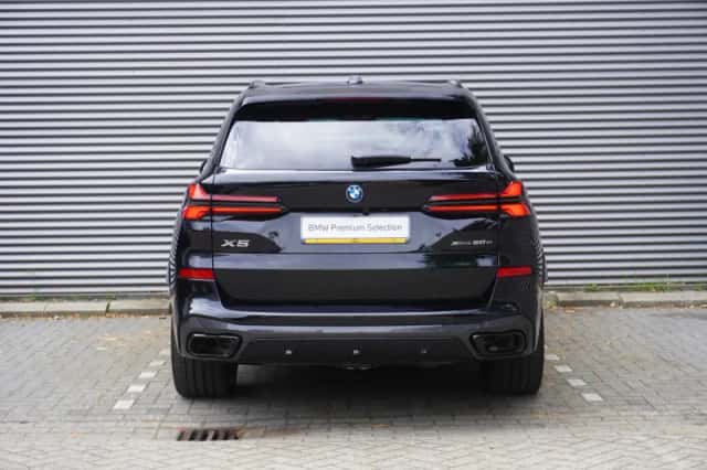 BMW X5 (2026) thumbnail 5