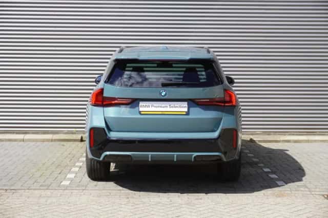 BMW iX1 (2026) thumbnail 5