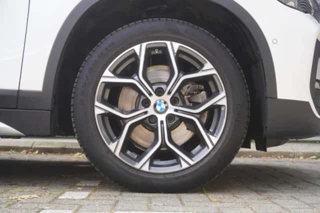 BMW X1 (2022) thumbnail 6
