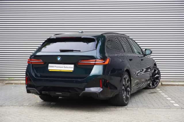 BMW i5 (2026) thumbnail 2