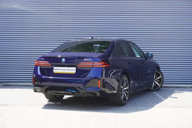 BMW 5-Serie (2024) thumbnail 2