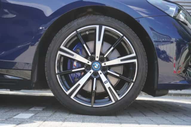 BMW 5-Serie (2024) thumbnail 6