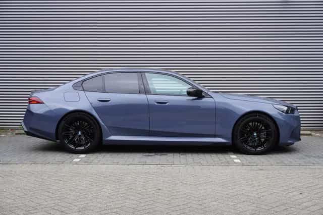 BMW 5-Serie (2025) thumbnail 4