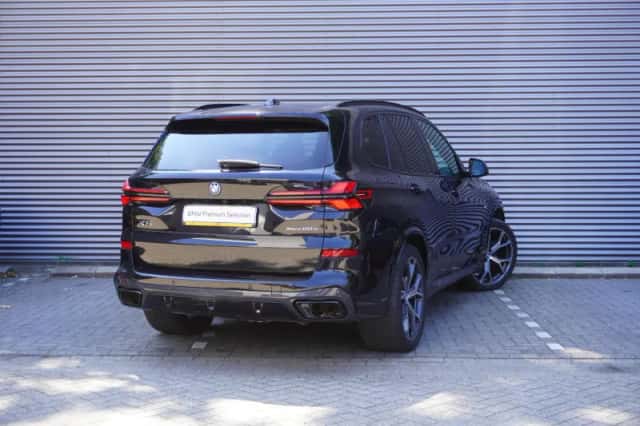 BMW X5 (2025) thumbnail 2