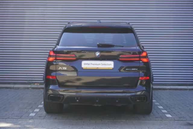 BMW X5 (2025) thumbnail 5