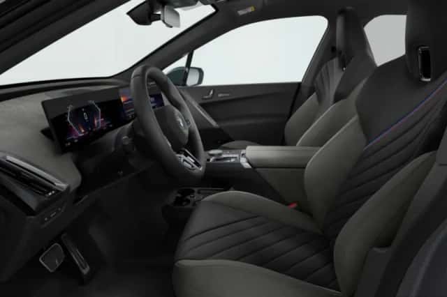 BMW iX (2026) thumbnail 4