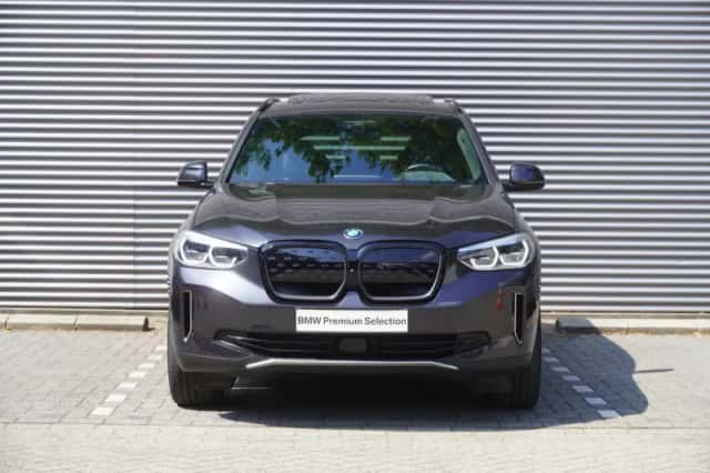 BMW iX3 (2021) thumbnail 3