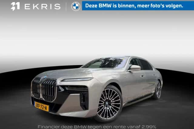 BMW i7 (2026) thumbnail 1