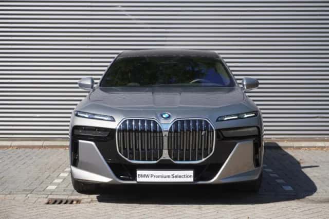BMW i7 (2026) thumbnail 3