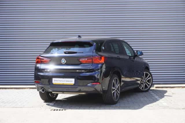 BMW X2 (2021) thumbnail 2