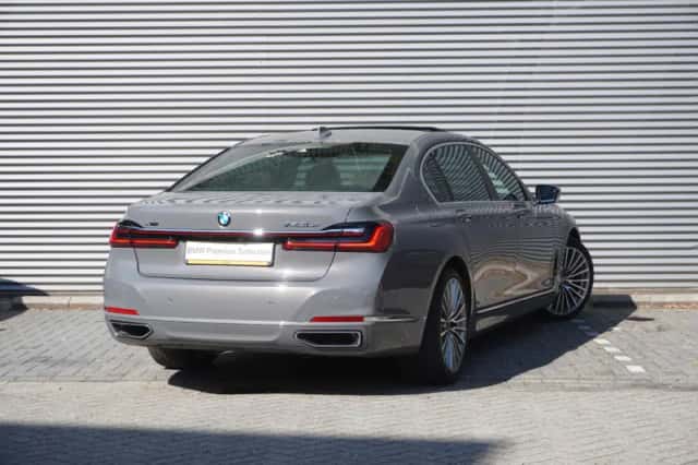 BMW 7-Serie (2020) thumbnail 2