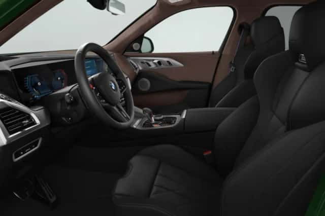 BMW XM (2026) thumbnail 4
