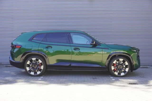 BMW XM (2026) thumbnail 4