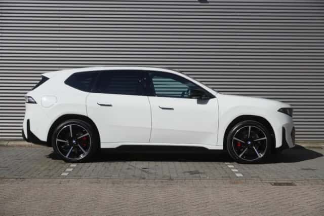 BMW iX3 (2026) thumbnail 4