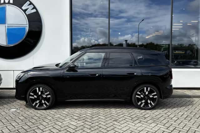 MINI Countryman (2025) thumbnail 3