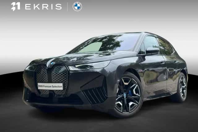 BMW iX (2021) thumbnail 1