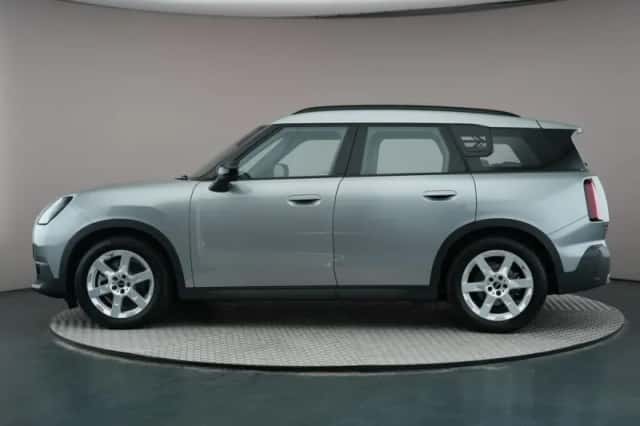 MINI Countryman (2025) thumbnail 3