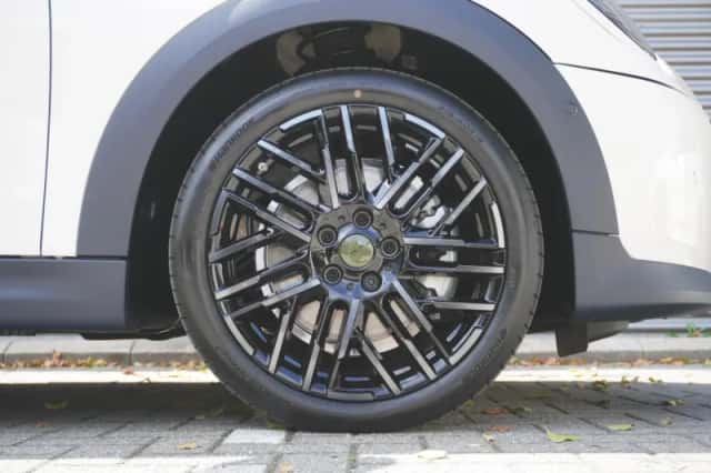 MINI Cooper S (2026) thumbnail 3