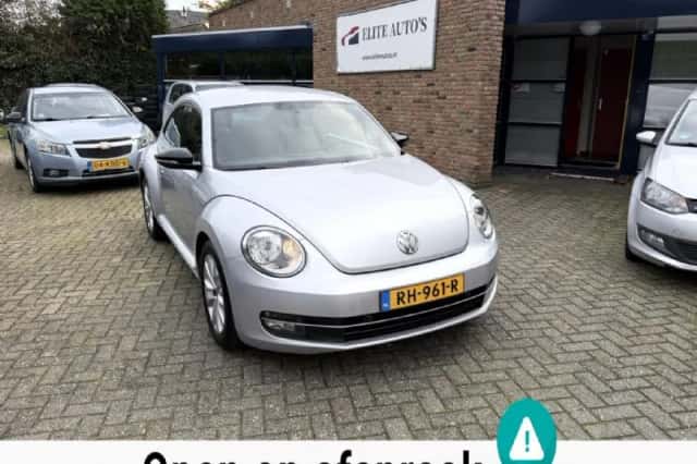 Volkswagen Beetle (2013) thumbnail 1