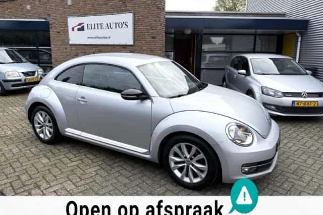 Volkswagen Beetle (2013) thumbnail 4