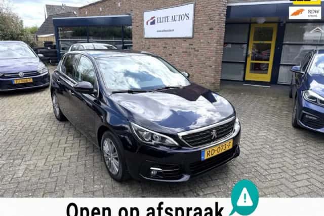 Peugeot 308 (2017) thumbnail 1