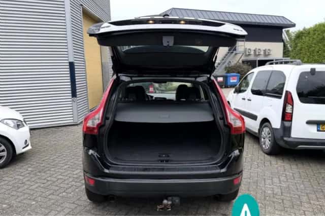 Volvo XC60 (2011) thumbnail 5