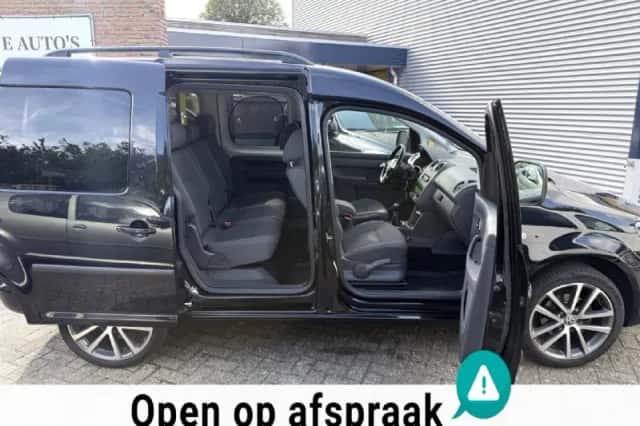 Volkswagen Caddy (2013) thumbnail 4