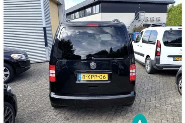 Volkswagen Caddy (2013) thumbnail 6