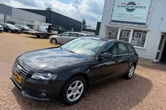 Audi A4 (2011) thumbnail 1