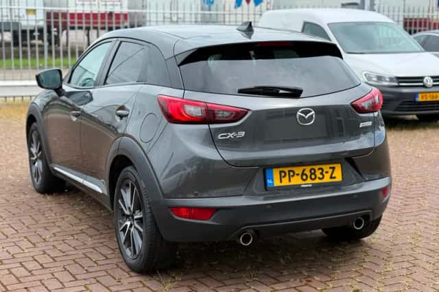 Mazda CX-3 (2017) thumbnail 4