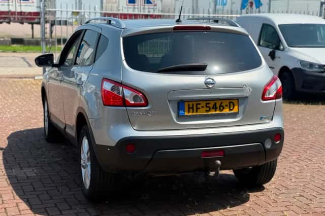 Nissan Qashqai (2013) thumbnail 5
